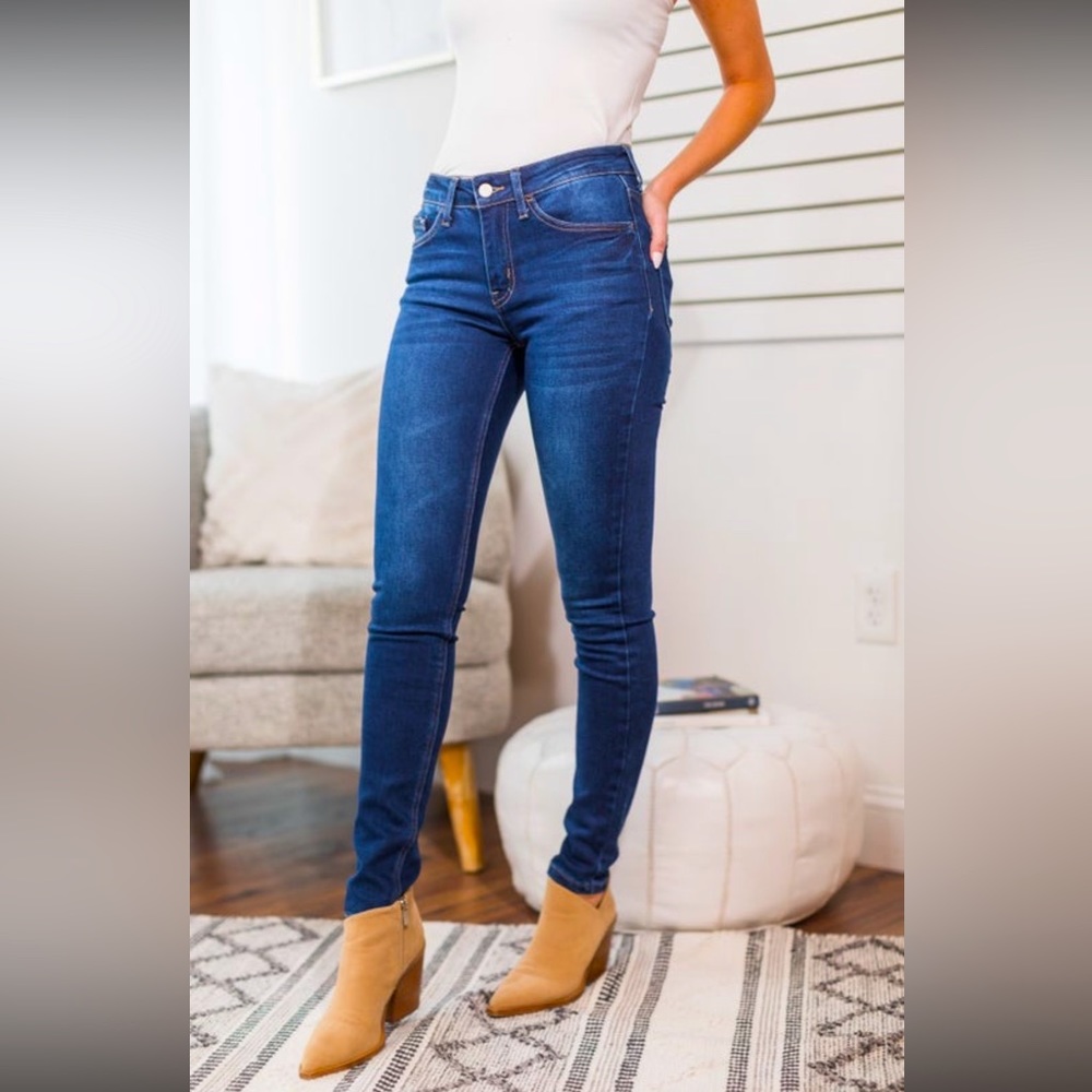 Vervet Mid-Rise Skinny Jean